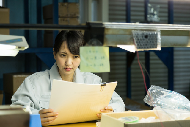 生産管理の仕事とは 仕事内容から仕事の難しいポイントまで網羅的に解説 派遣 求人 転職なら マンパワーグループ 生産管理の仕事とは 仕事内容から仕事の難しいポイントまで網羅的に解説 派遣 求人 転職なら マンパワーグループ